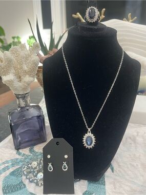 Brand New! Silver-Tone Faux Sapphire Sunburst Necklace w/ Earrings + Ring (9.5)